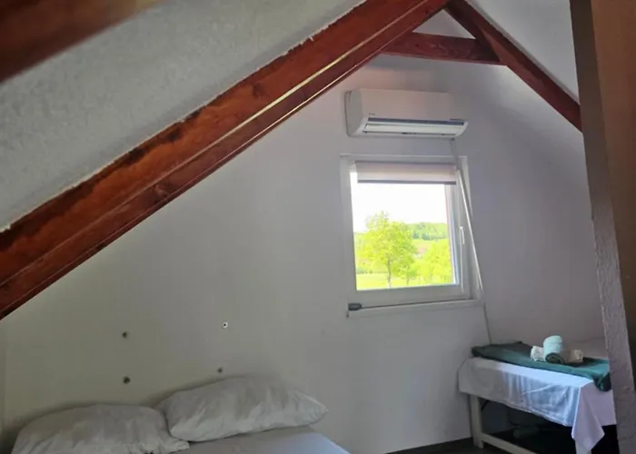 Nera בית נופש *